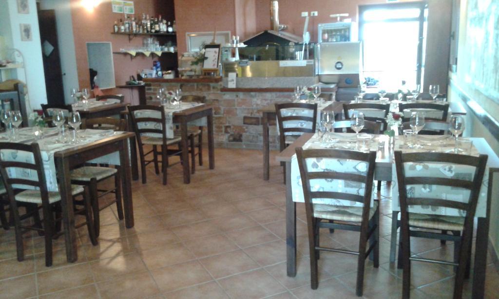 Agriturismo Il Vecchio Portico Francavilla Bisio エクステリア 写真