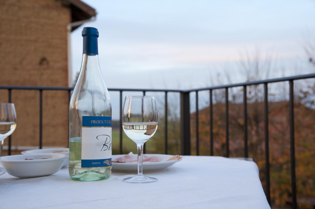 Agriturismo Il Vecchio Portico Francavilla Bisio エクステリア 写真